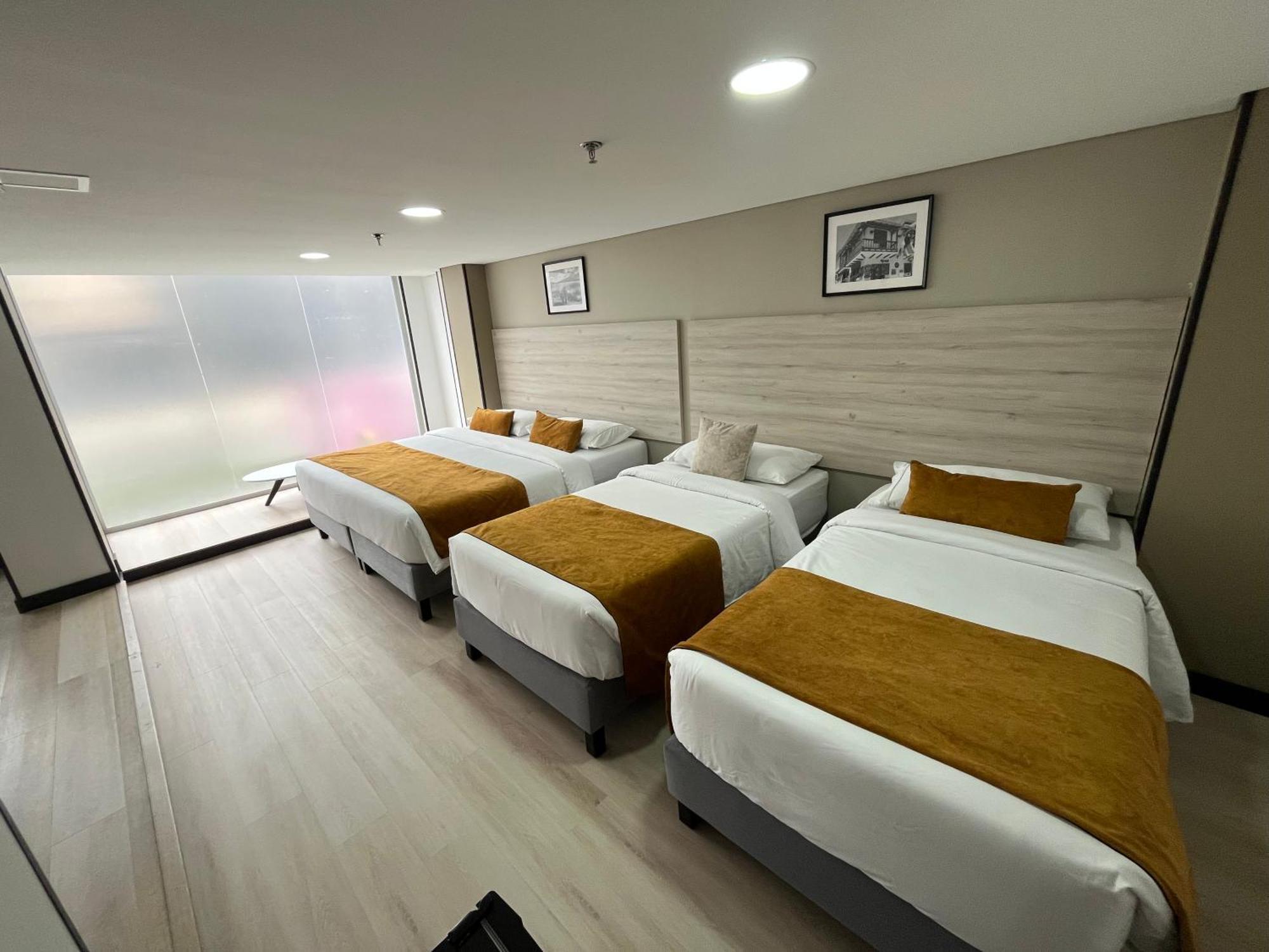 Hotel Wlh Gold Bogota — Photos 1